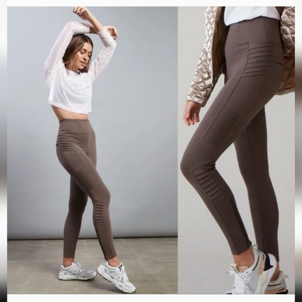 Athleta Delancy Moto Tight In Color Coffee House Size Small Leggings